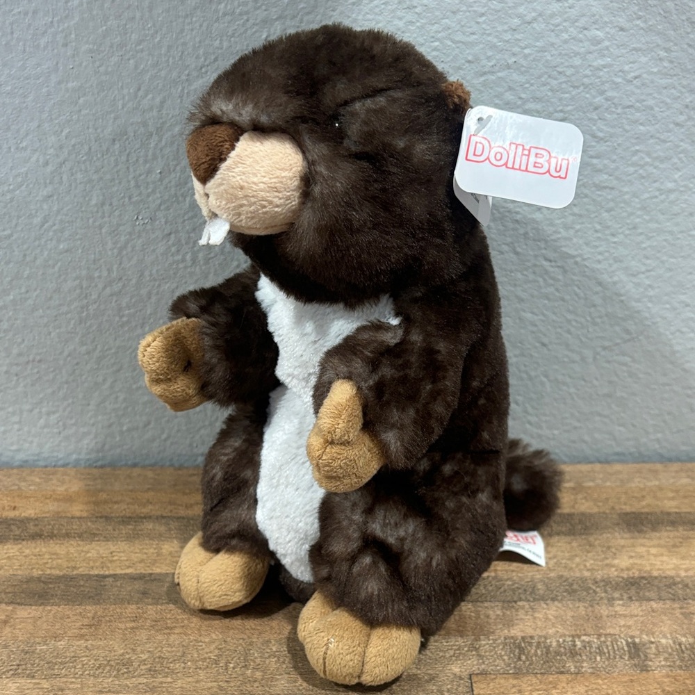 DolliBu ~ Marmot Stuffed Animal ~ NWT’s ~ SUPER SOFT